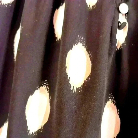 Investments semi sheer black print blouse. Billowy sleeves. - Picture 7 of 9